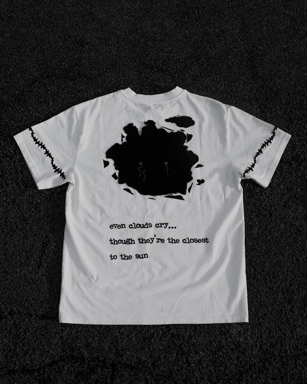 Tshirts Nuage Pleureur