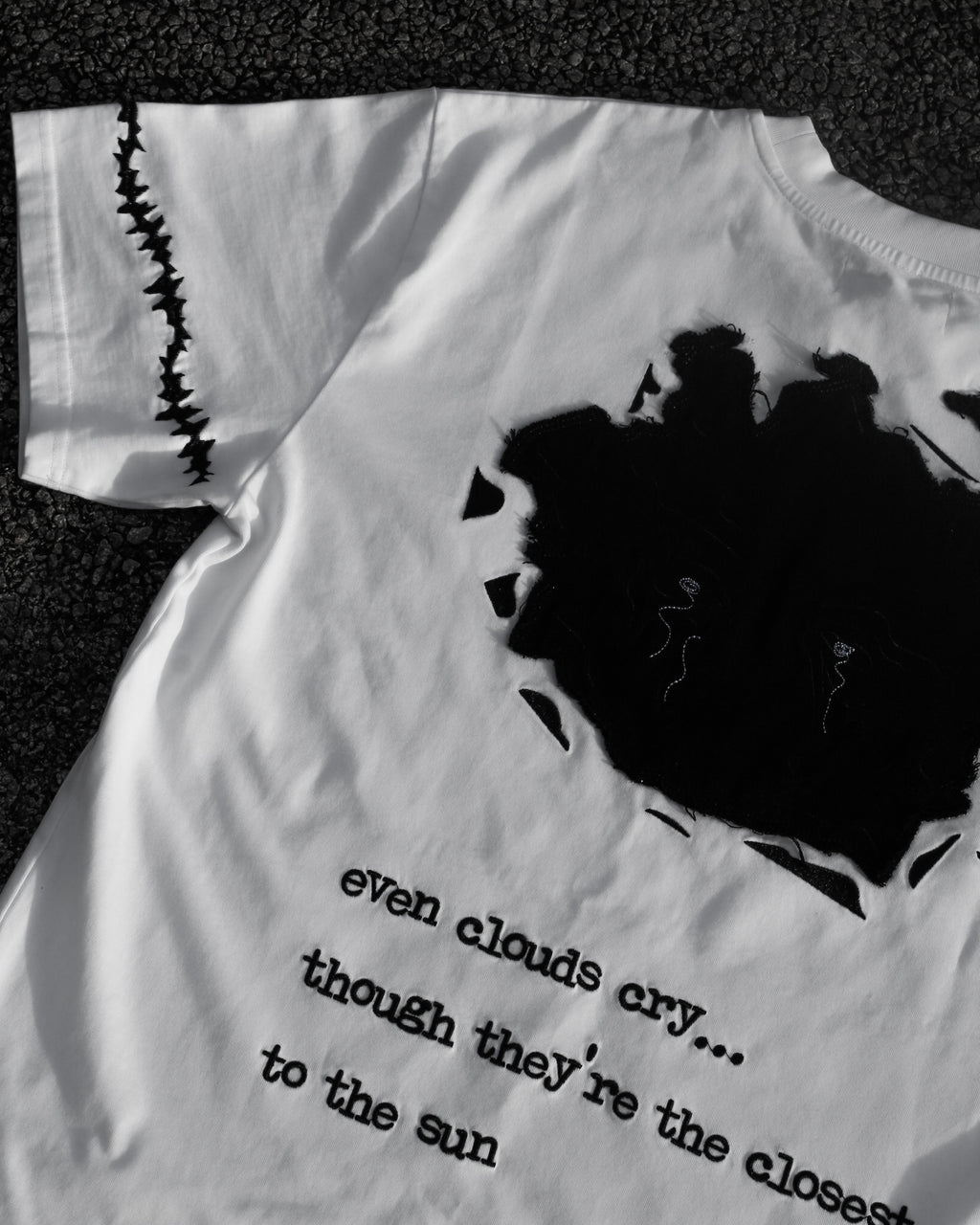 Tshirts Nuage Pleureur